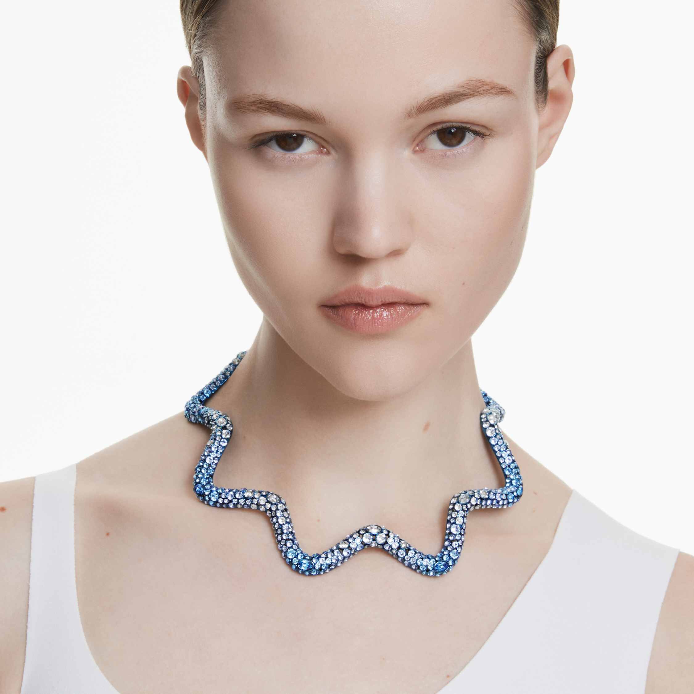 melt the lady logo choker tops