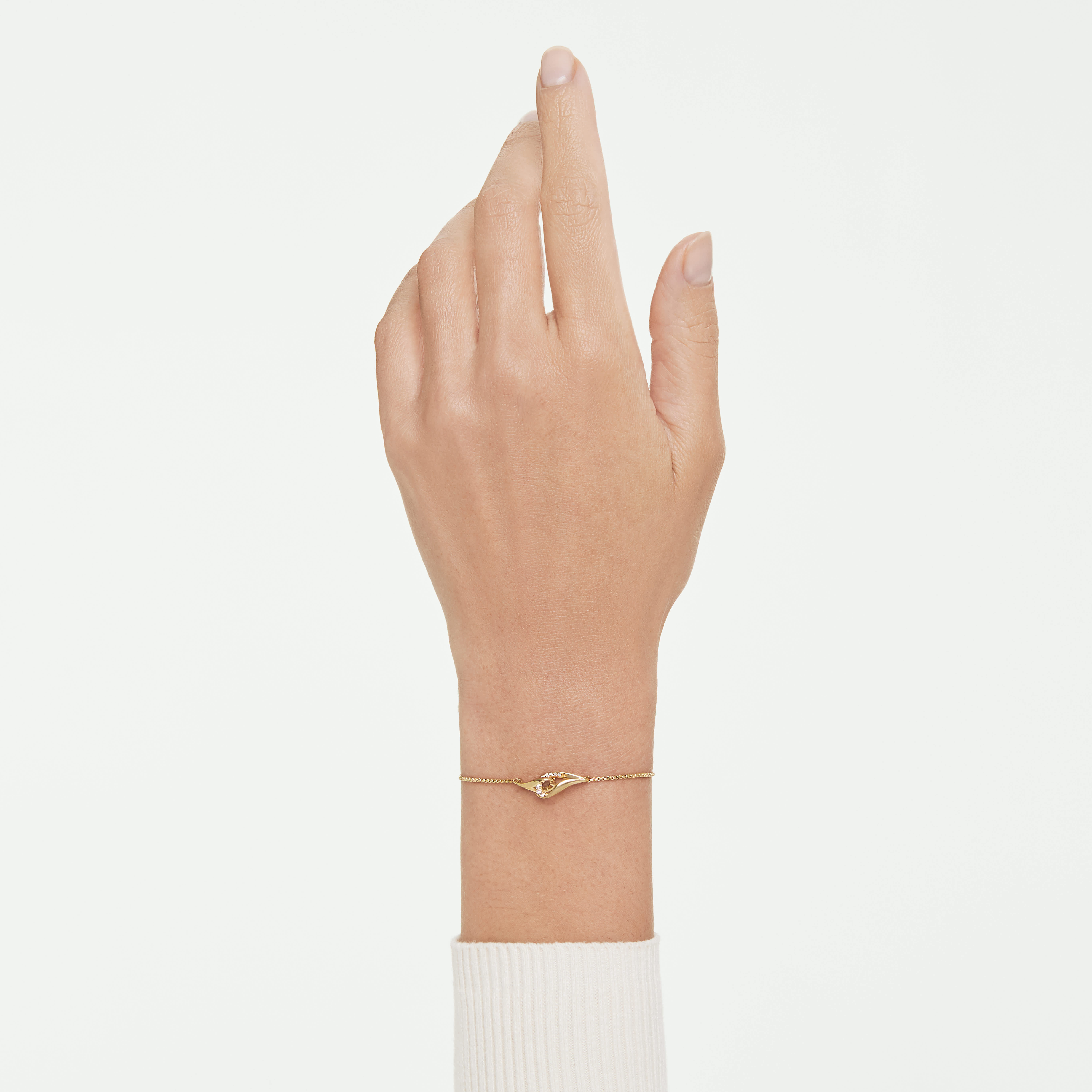 swarovski classica bracelet  round cut  interlocking  white  sterling silver  18k gold finish