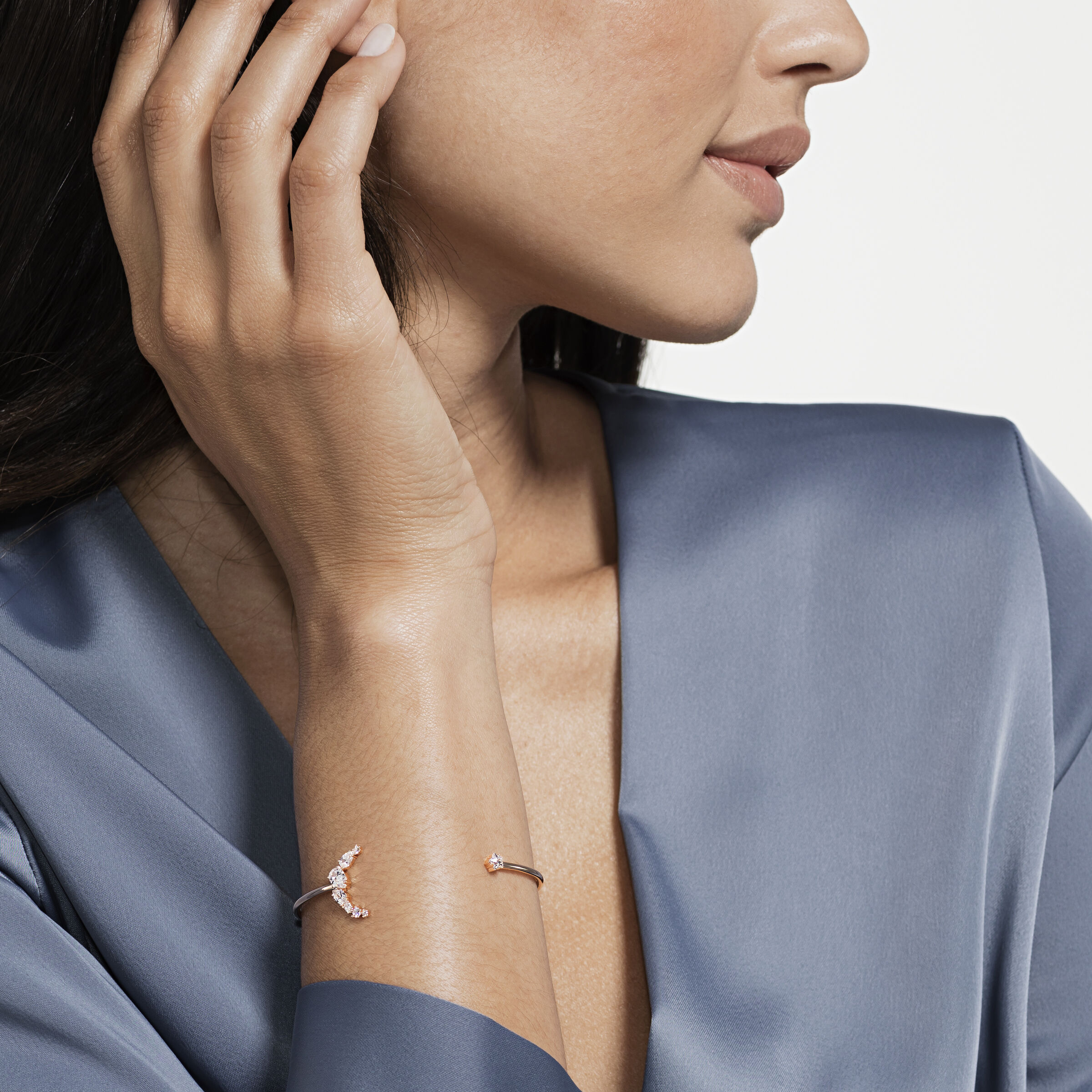 Pen lope Cruz Moonsun Cuff White Rose gold plating
