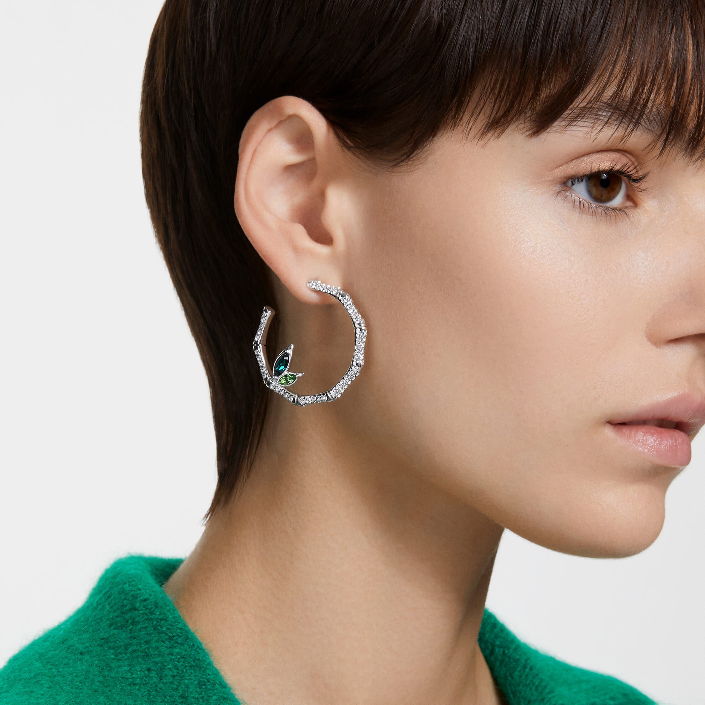 Swarovski polar earrings top
