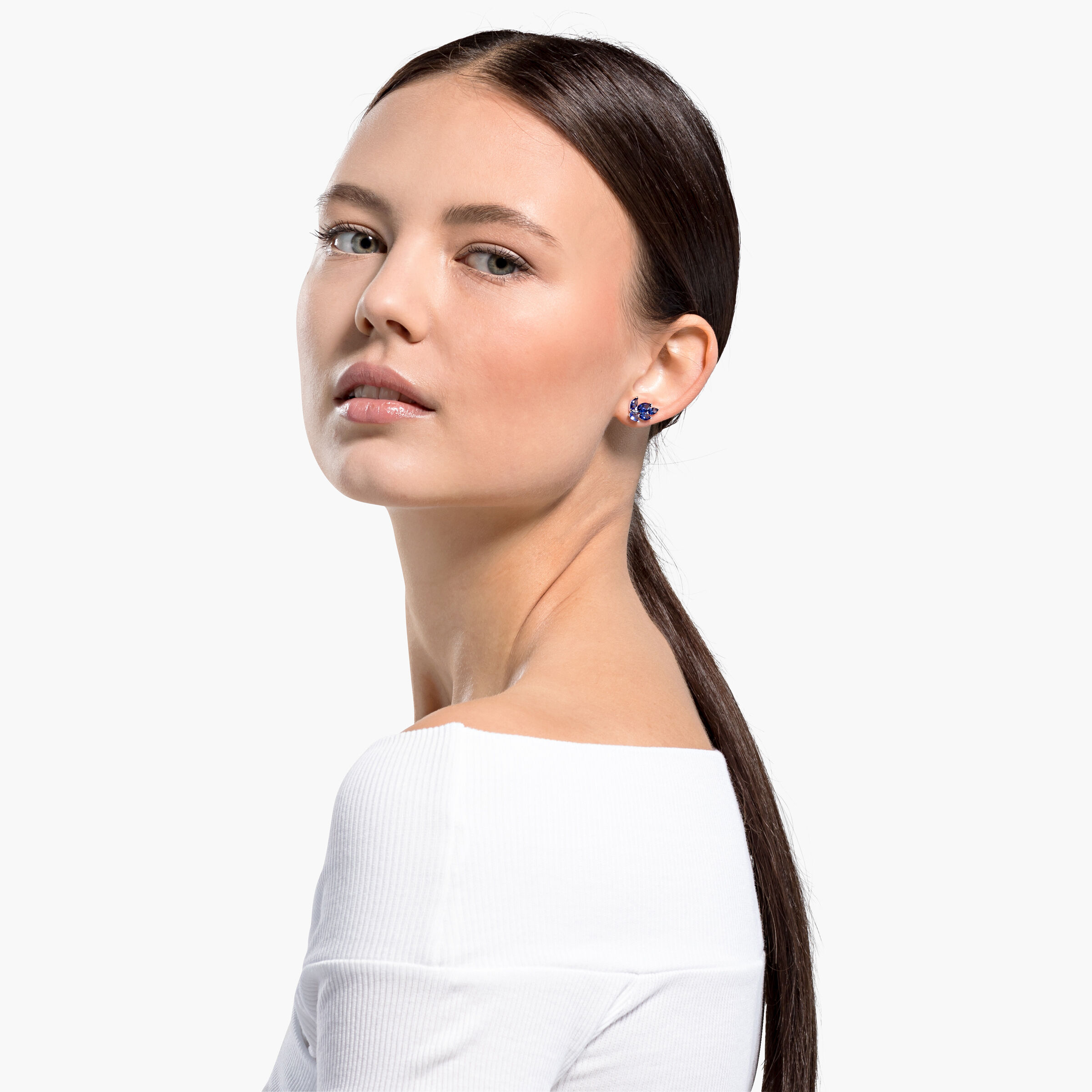 Louison stud pierced earrings online
