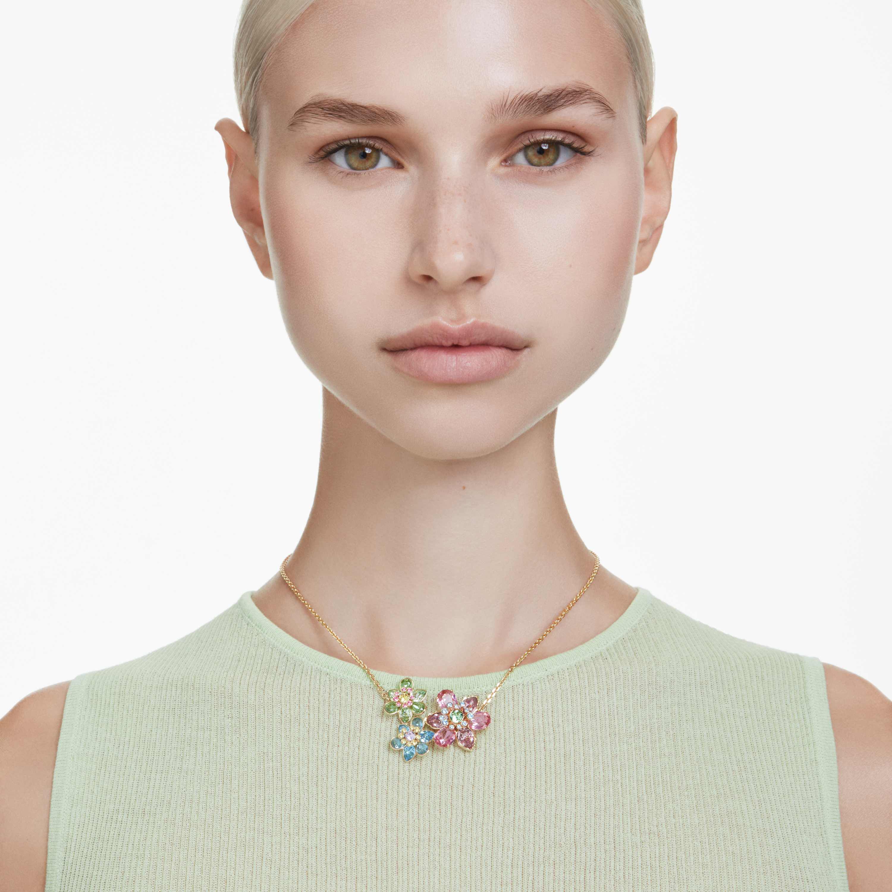 swarovski idyllia pendant  mixed cuts  flower  multicolored  gold tone plated