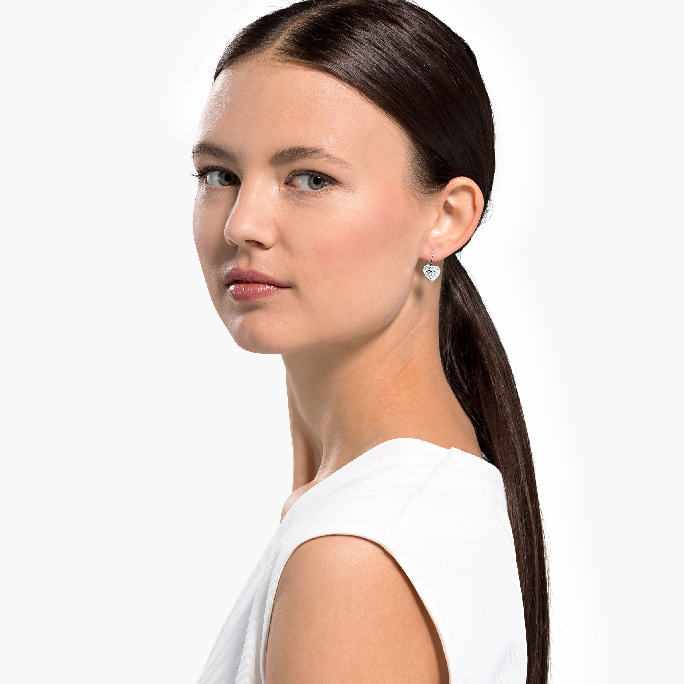 Bella heart shop pierced earrings