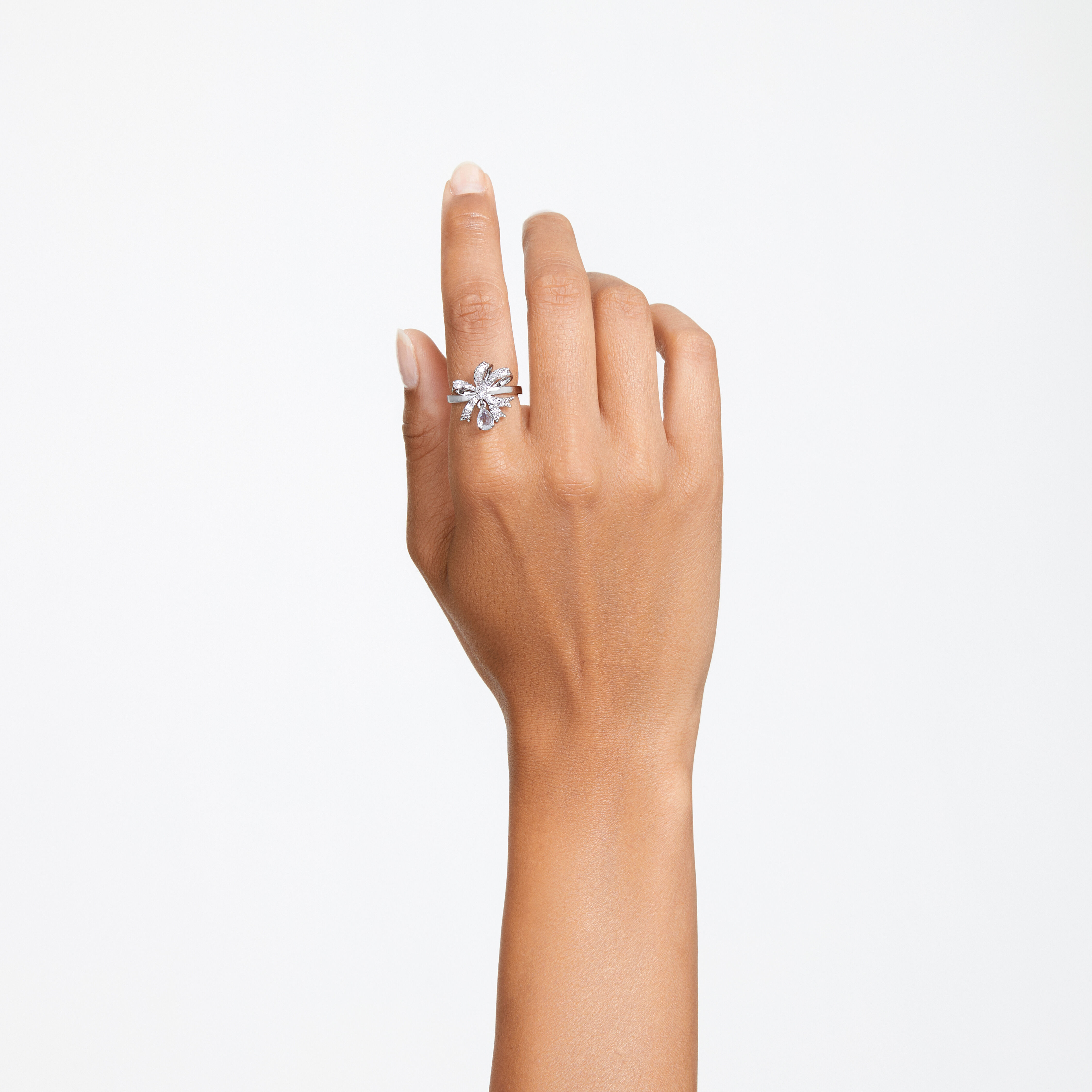 Swarovski top bow ring