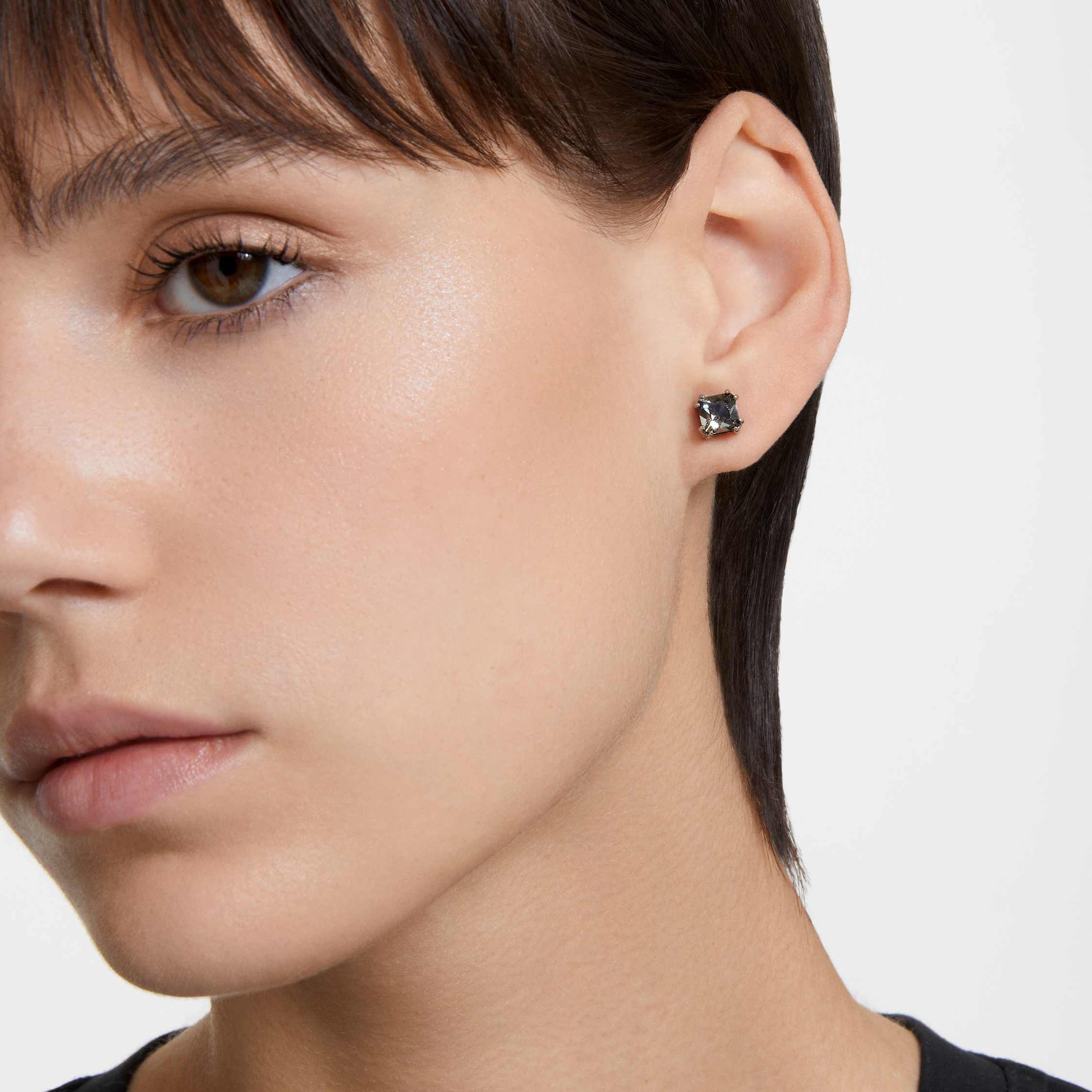Small swarovski stud earrings store