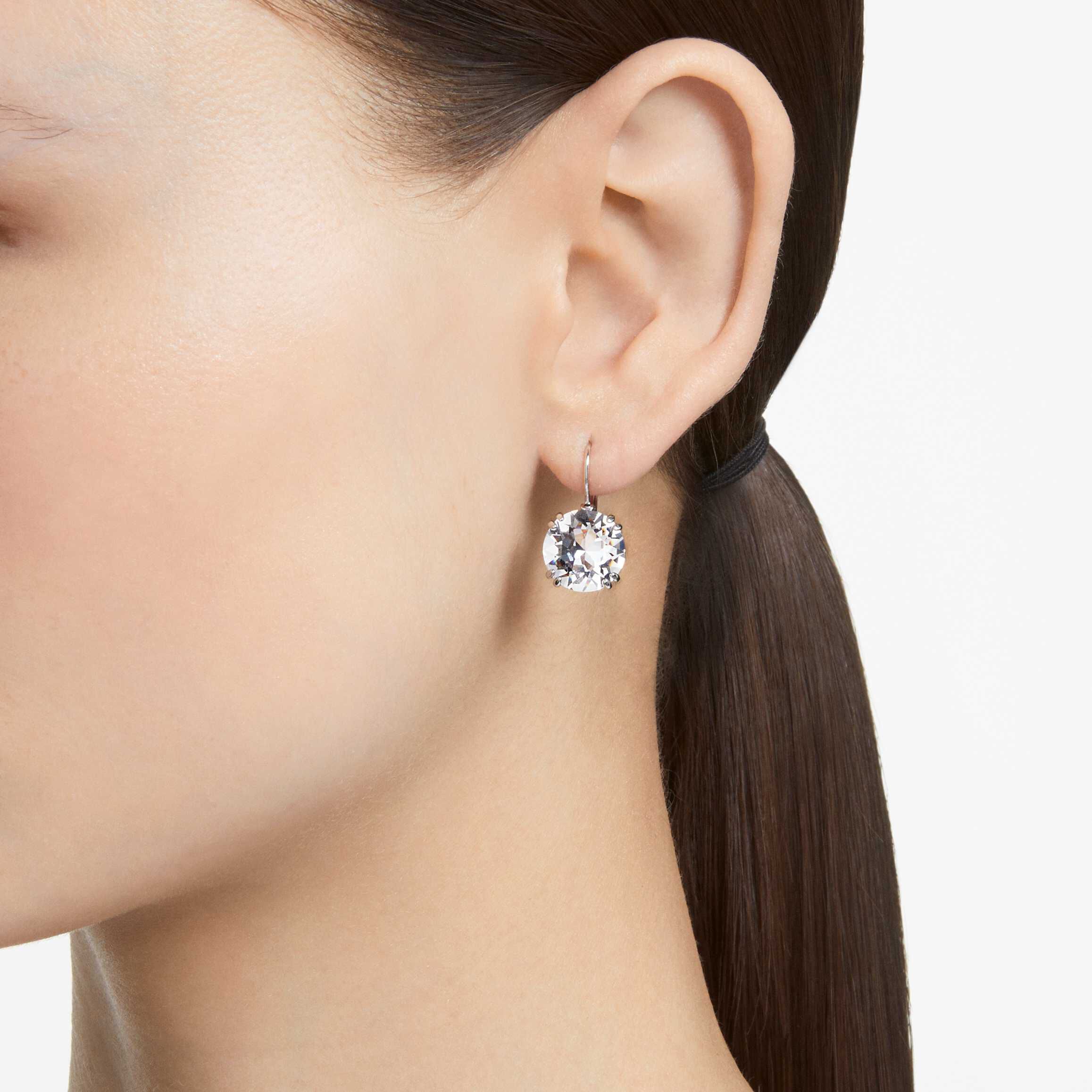 White clearance earrings round