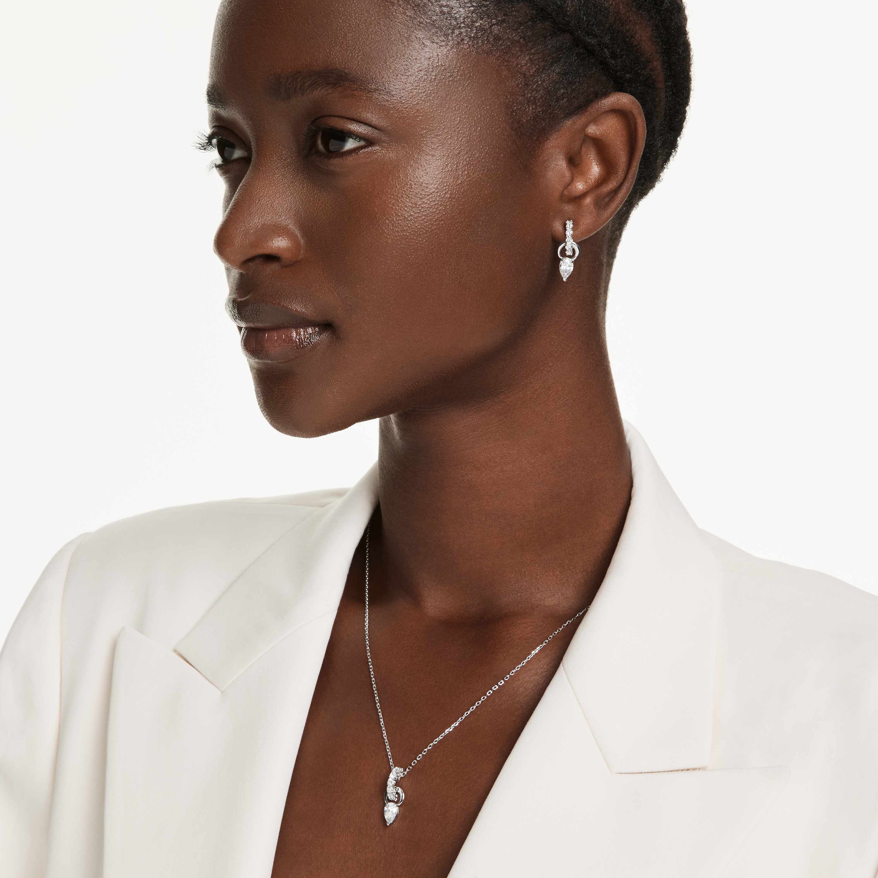 swarovski mesmera set  pear cut  round cut  white  rhodium plated