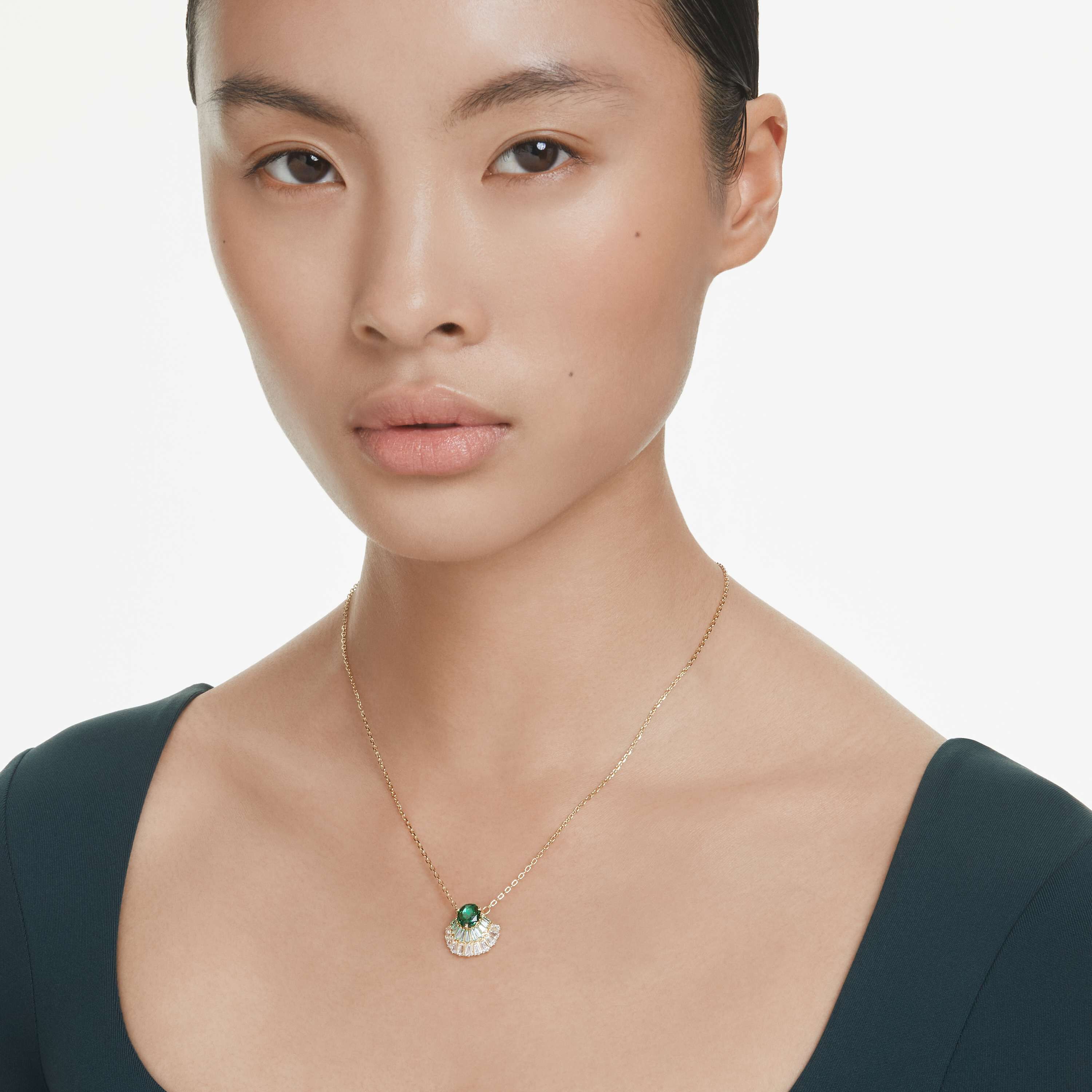 swarovski idyllia pendant  mixed cuts  shell  green  gold tone plated