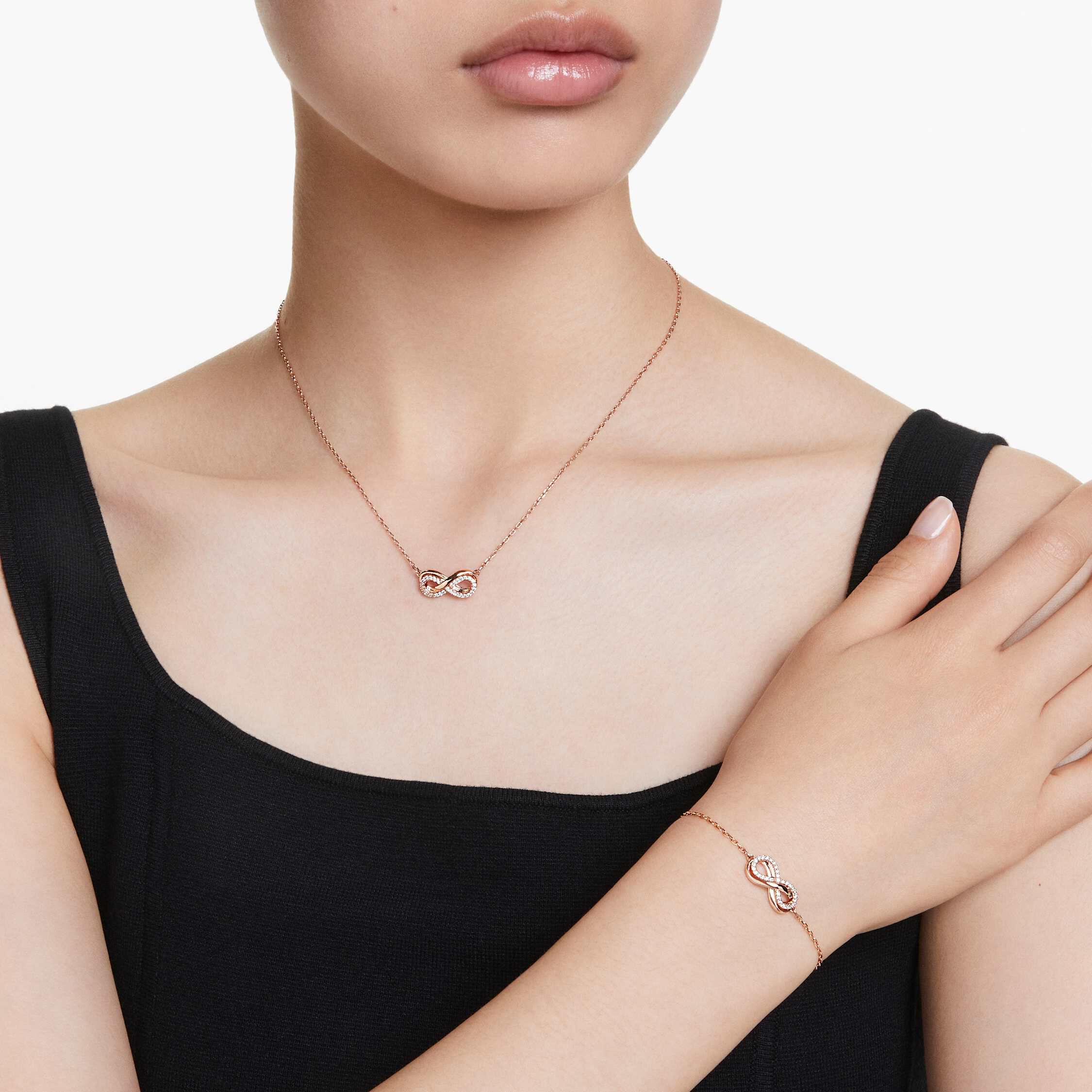 SWAROVSKI　Infinity ブレスレッド Swarovski Infinity ブレスレット, インフィニティとハート
