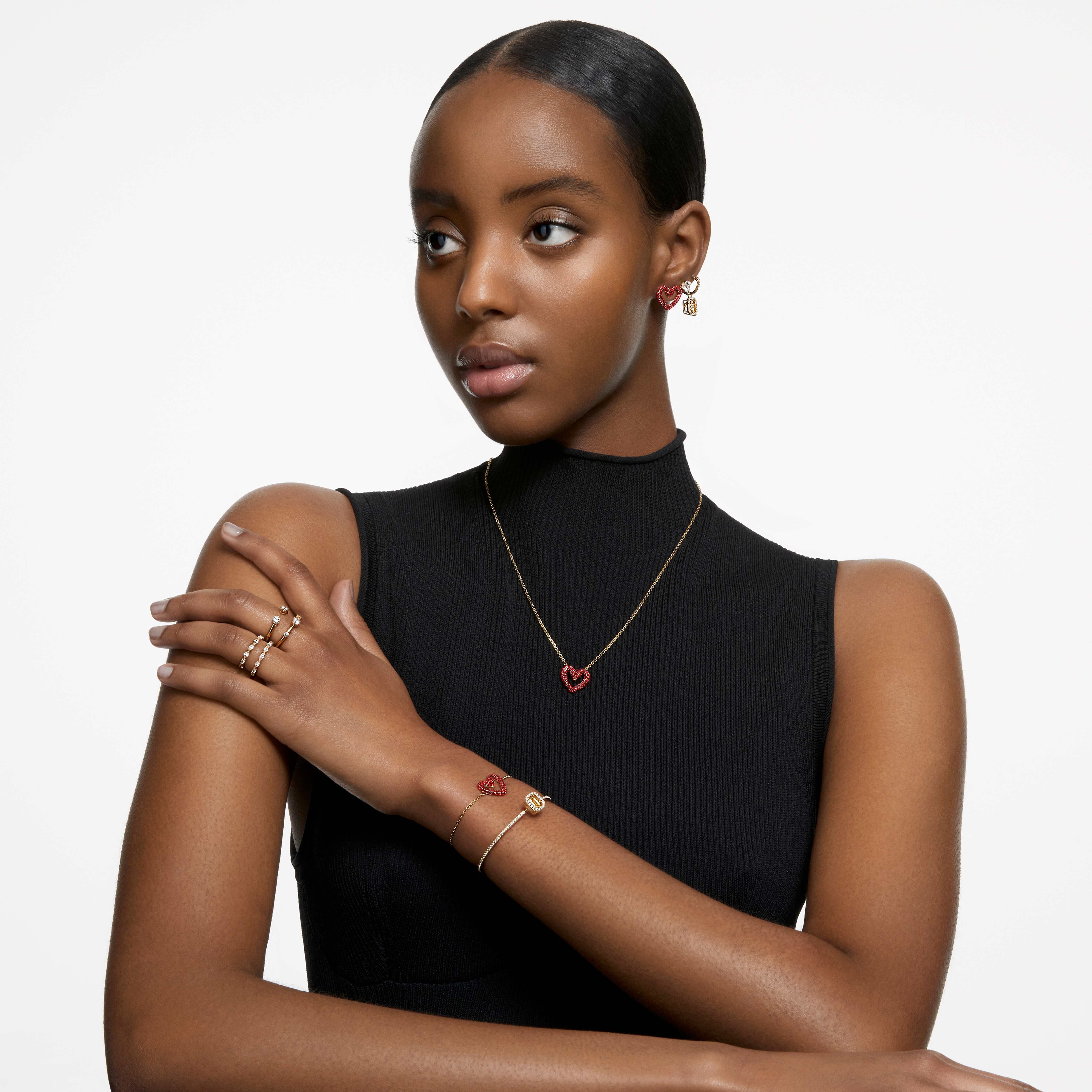 swarovski stilla stud earrings  round cut  white  gold tone plated