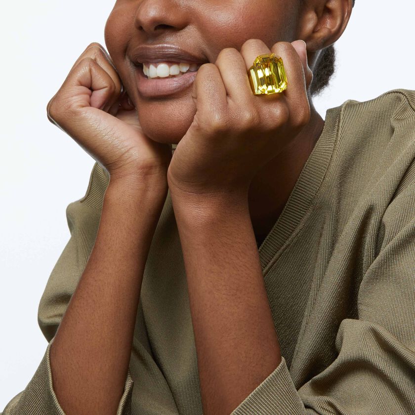 swarovski lucent cocktail ring  yellow