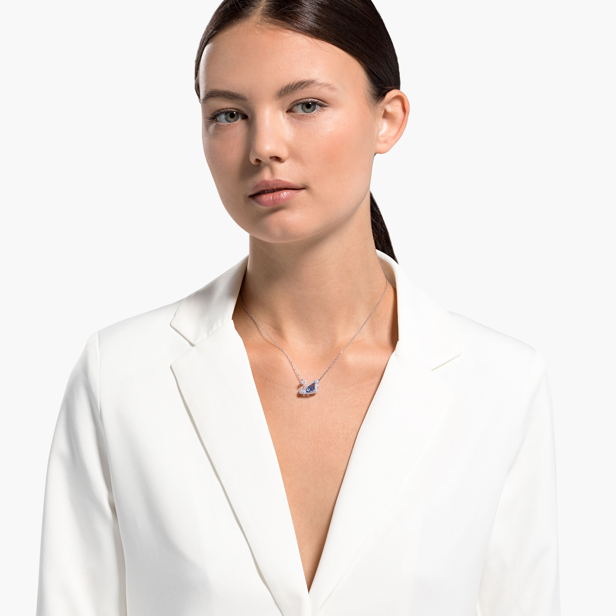 Dancing swan outlet necklace swarovski