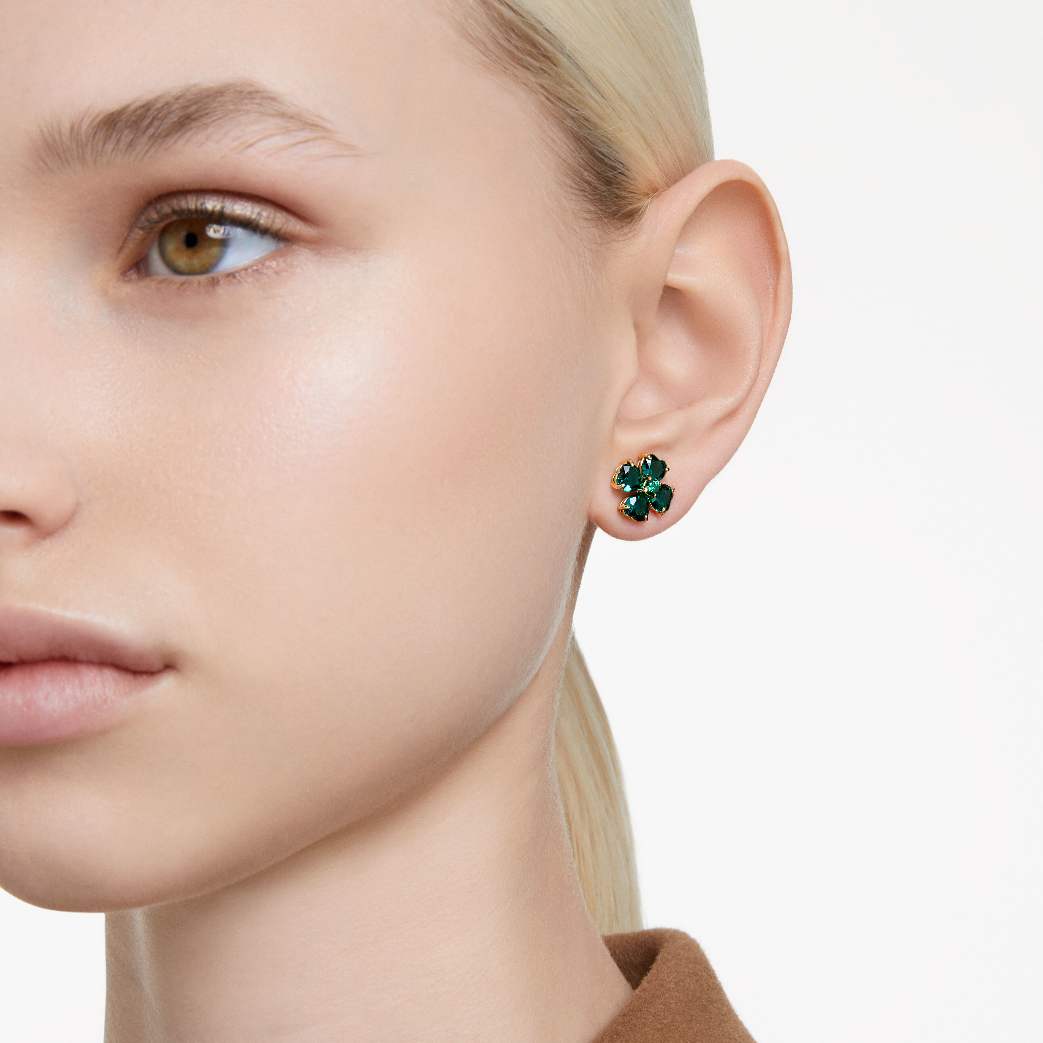 Clover studs sale
