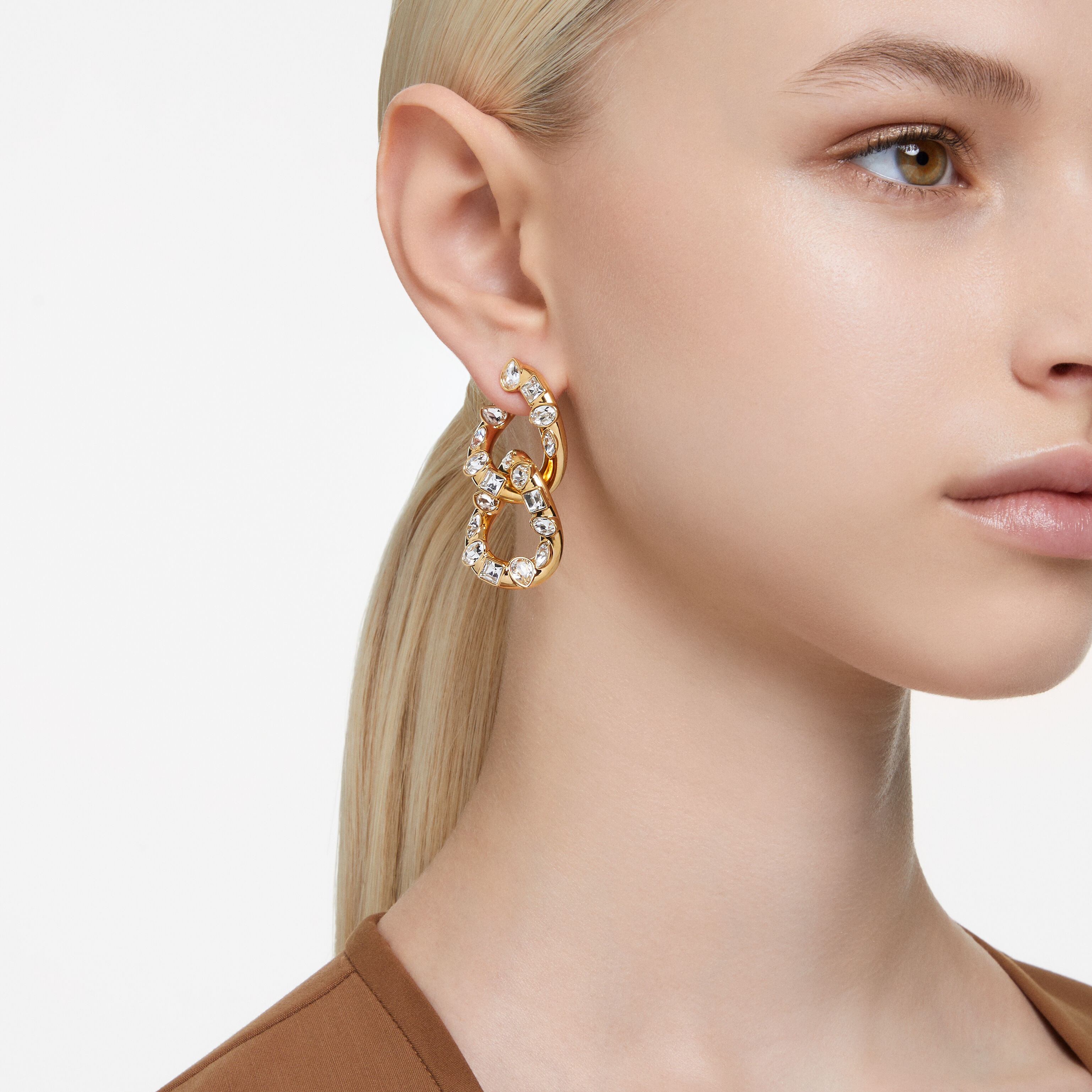 Interlocking gold hoop earrings outlet